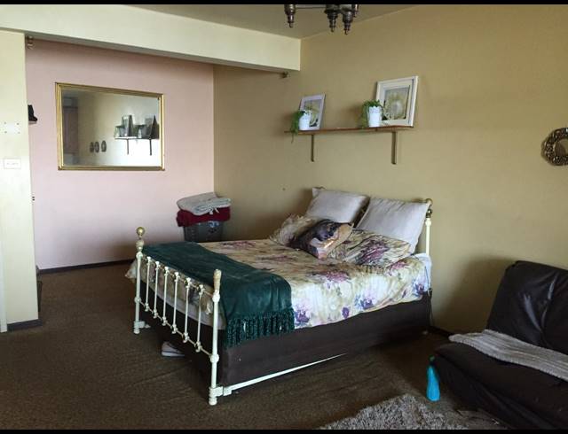 1.5 BEDROOM APARTMENT FOR SALE IN ESPLANADE